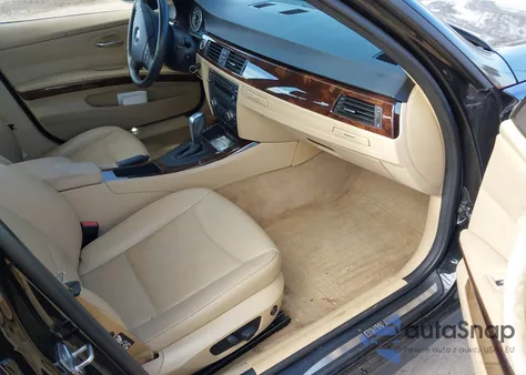 2011 BMW 328I xDrive из США, поврежденный, VIN WBAPK5G5XBNN27652